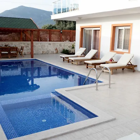 Kal1350 Kumsal 3 Bedrooms * קלקן